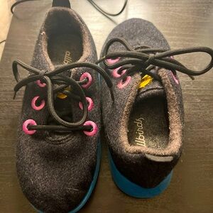 Allbirds GUC kids wool runners natural black size 12